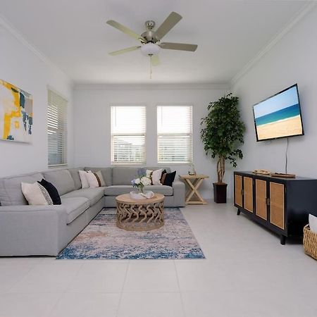 Modern Oasis! 3Br Townhouse In A Lagoon Community Wesley Chapel Bagian luar foto