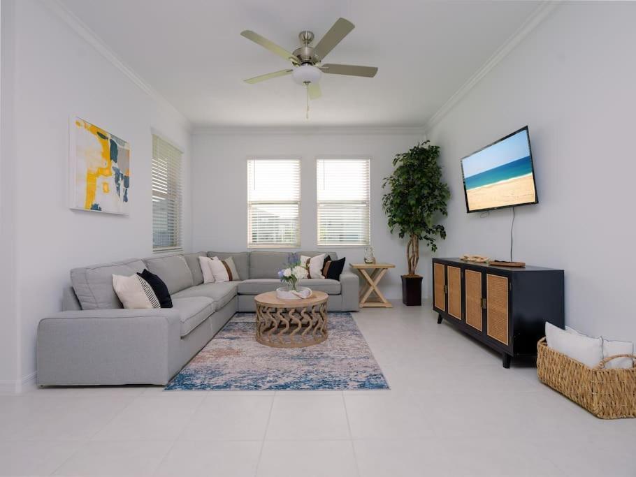 Modern Oasis! 3Br Townhouse In A Lagoon Community Wesley Chapel Bagian luar foto