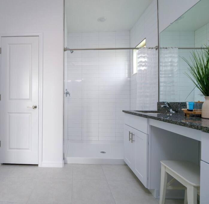 Modern Oasis! 3Br Townhouse In A Lagoon Community Wesley Chapel Bagian luar foto