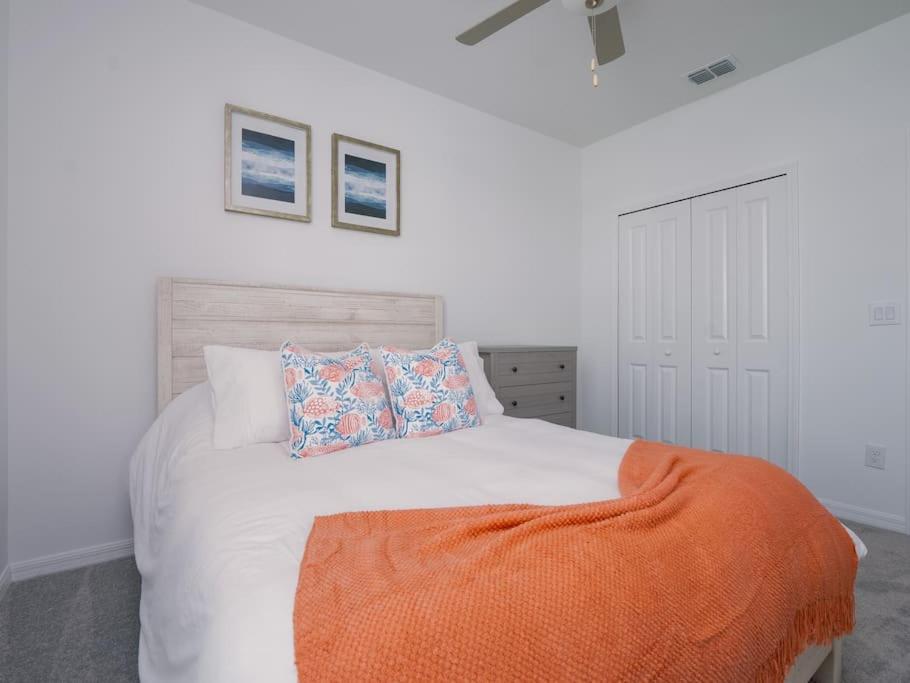 Modern Oasis! 3Br Townhouse In A Lagoon Community Wesley Chapel Bagian luar foto